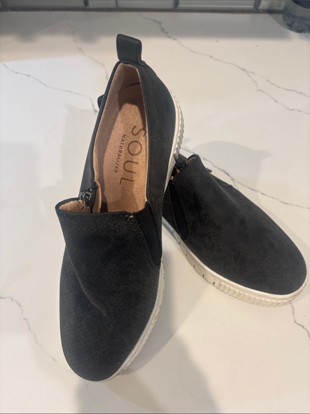 SOUL Naturalizer Black Slip-On Casual Loafers with White Sole